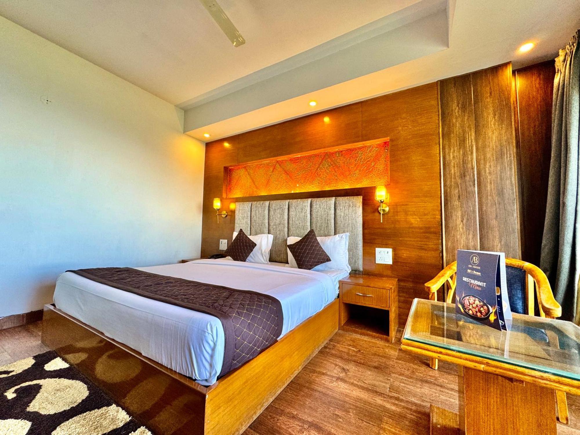 Ab'S Abode-A Boutique Hotel 穆索里 外观 照片