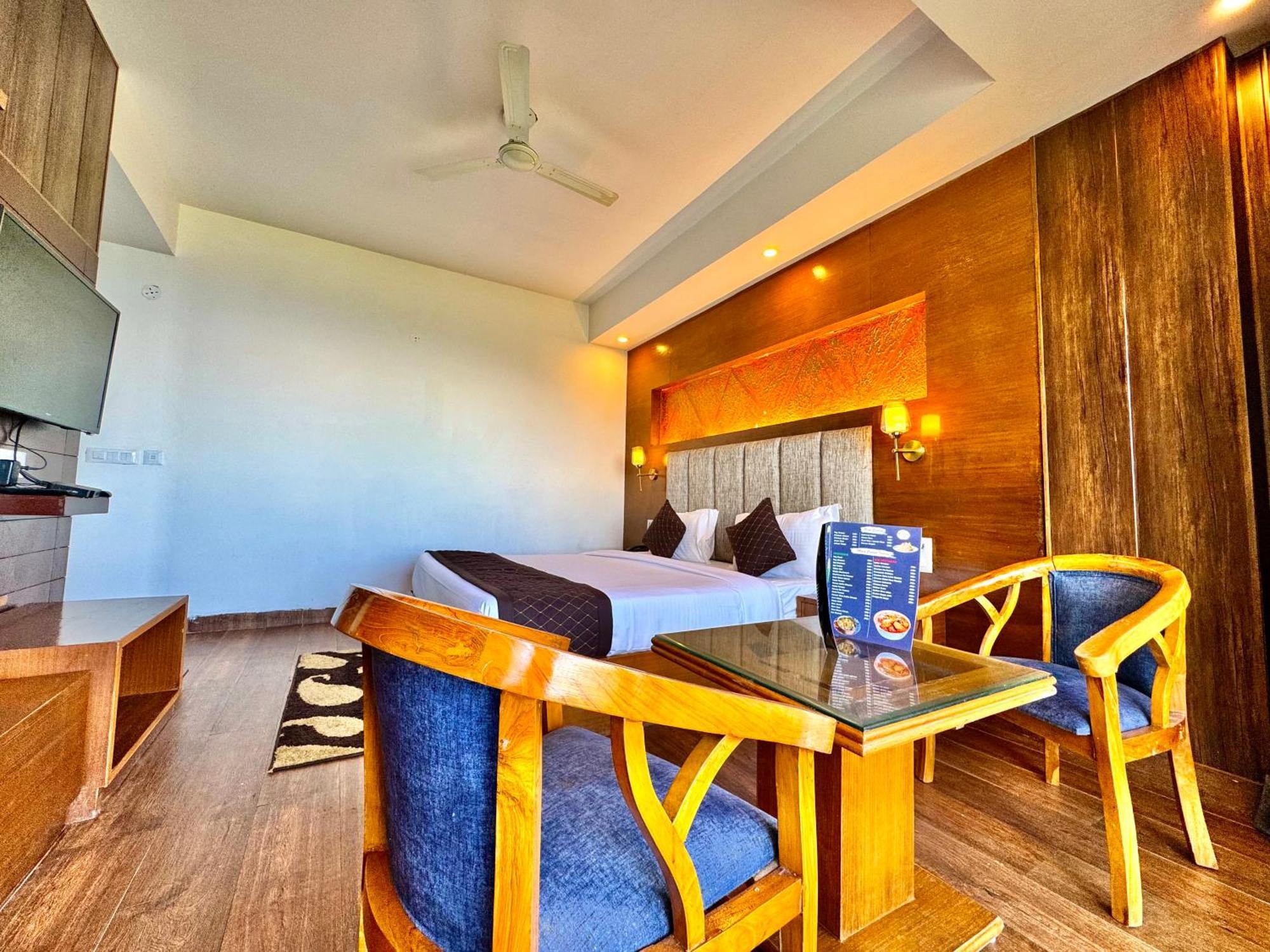 Ab'S Abode-A Boutique Hotel 穆索里 外观 照片